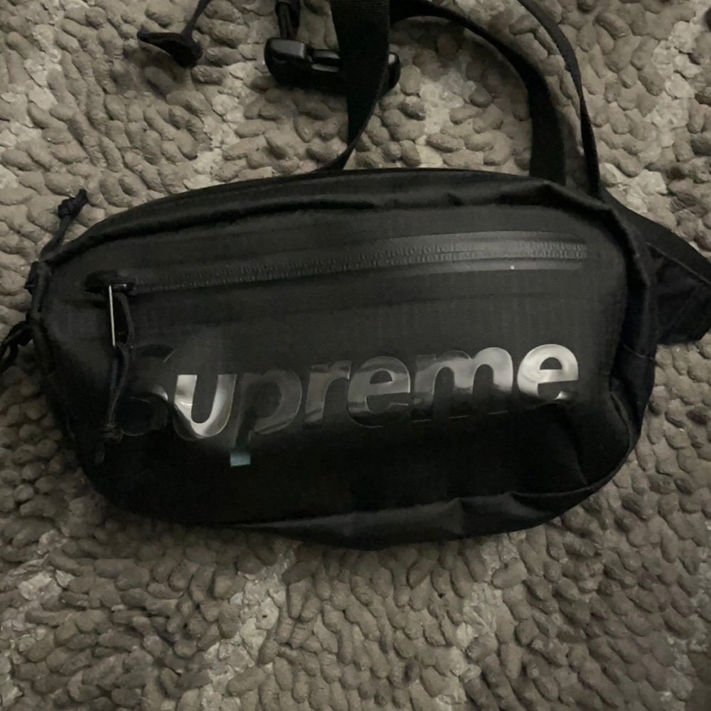 Black Supreme Bag - SOLD 🛑